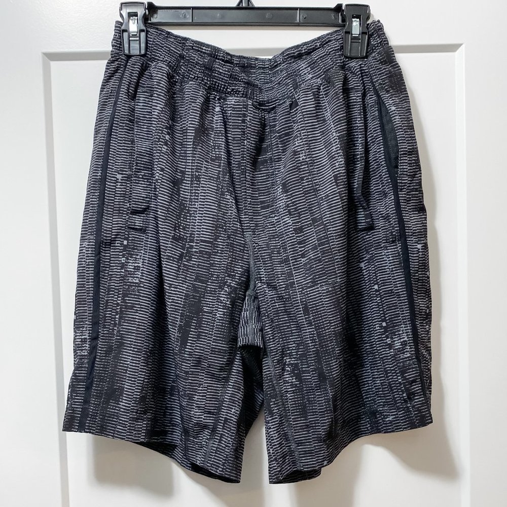 Lululemon 9'' lined short size L